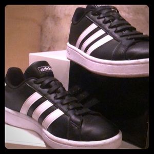 Adidas Grand Court Shoes